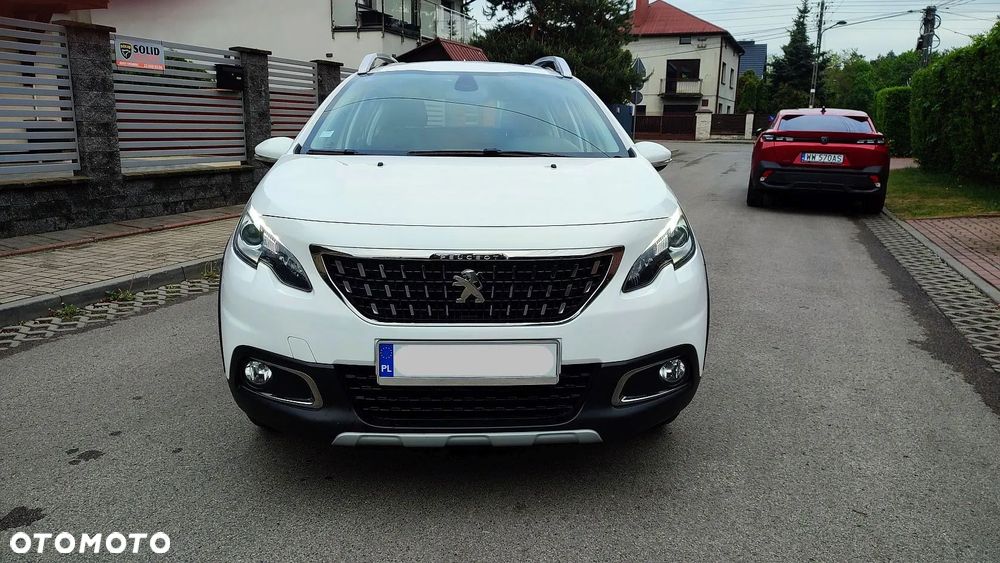 Peugeot 2008 1.2 Pure Tech Style S&S - 10