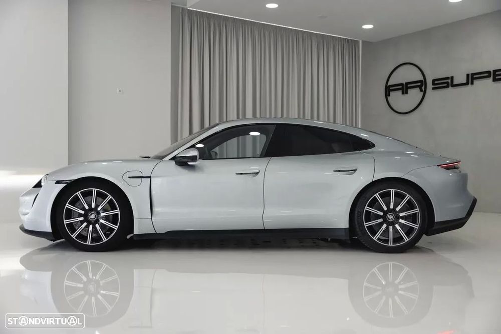 Porsche Taycan 4S - 8
