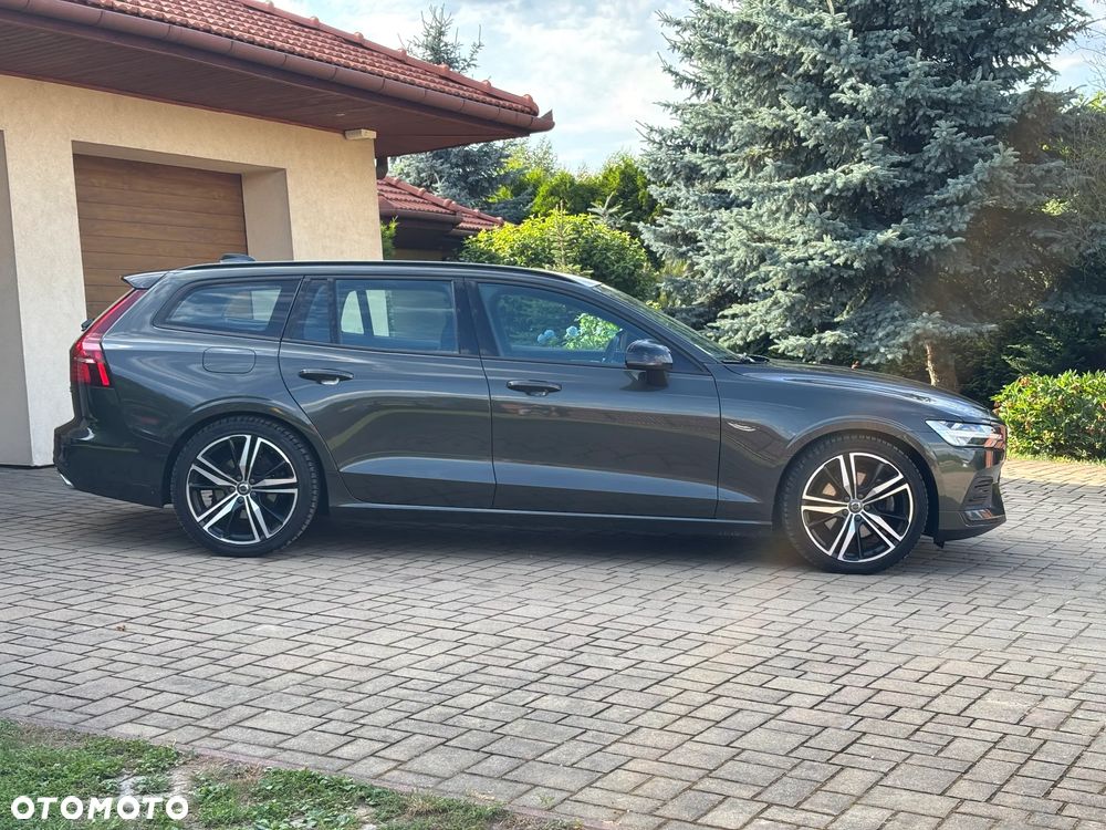 Volvo V60 B3 B DKG Momentum Pro - 8