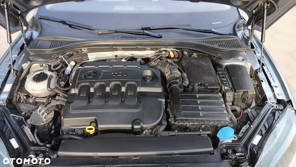 Skoda Superb 2.0 TDI L&K DSG - 14