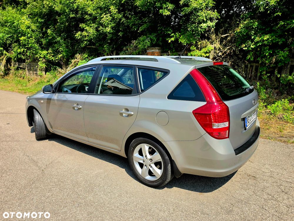 Kia Ceed 1.4 Comfort - 16