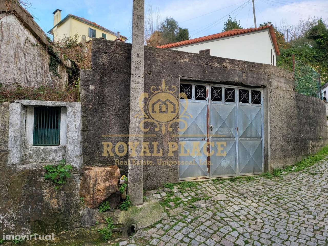 Moradia para restauro em Castelo de Paiva - Grande imagem: 2/8