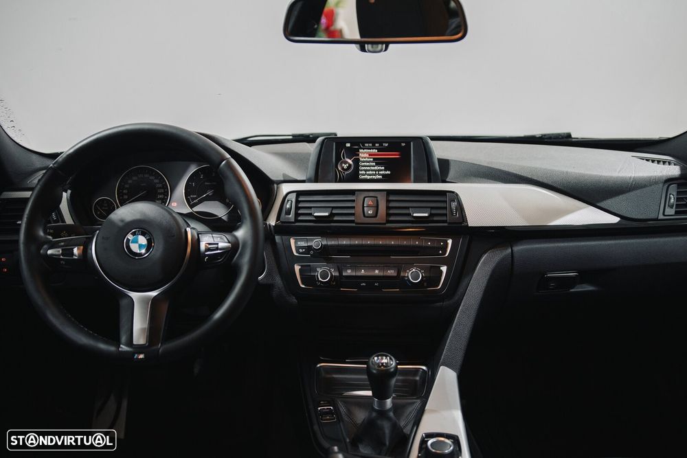 BMW 318 d Pack M - 13