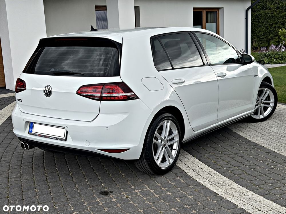Volkswagen Golf GTD (BlueMotion Technology) - 10