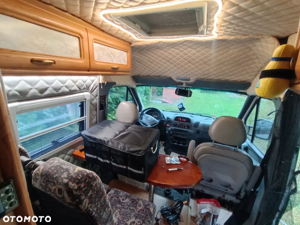 Mercedes-Benz Sprinter - 6