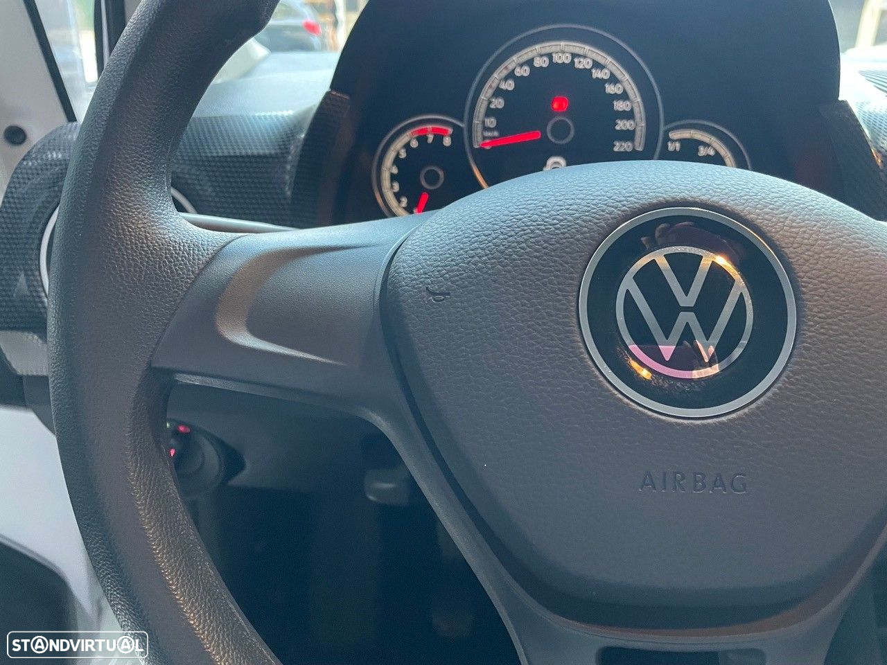 VW Up! 1.0 Move - 10