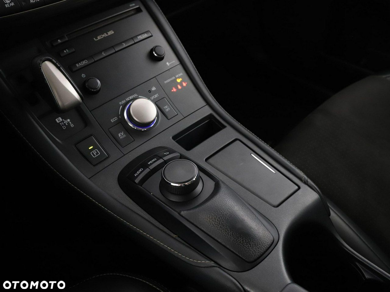 Lexus CT 200h F Sport Edition - 28