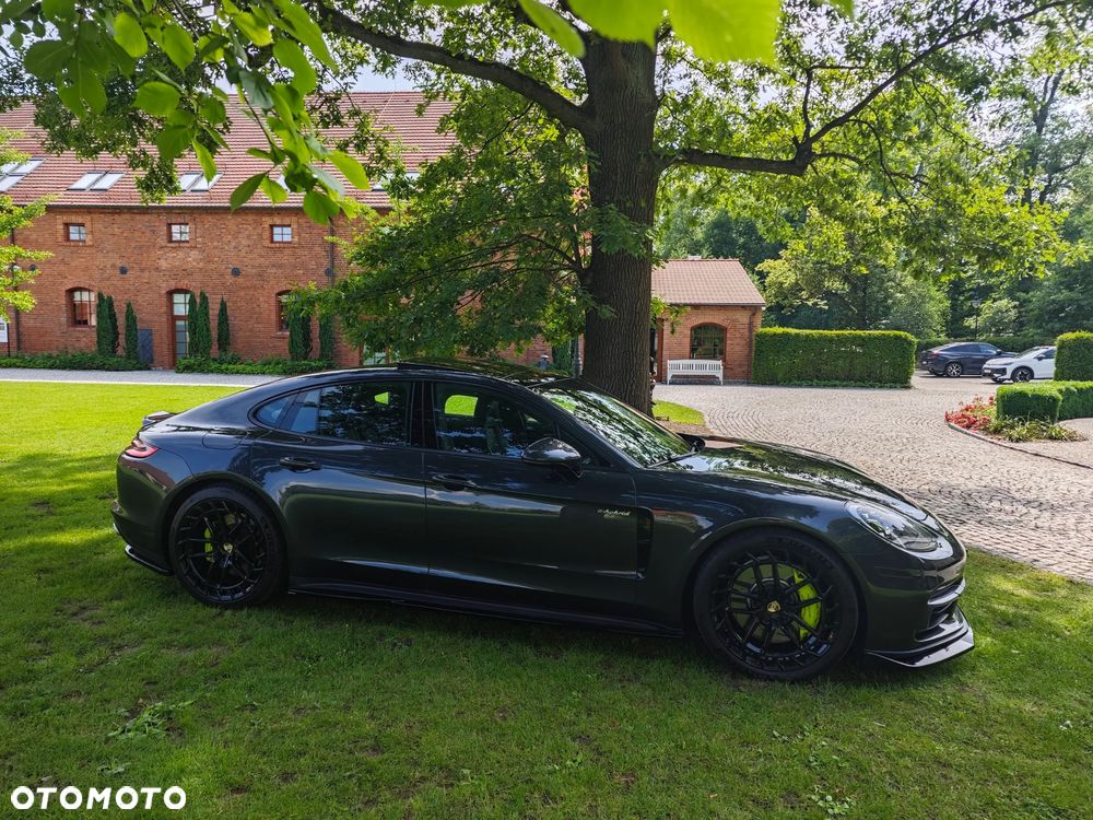 Porsche Panamera 4 E-Hybrid - 10