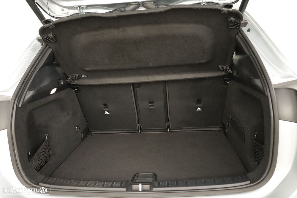 Mercedes-Benz GLA 250 e - 25