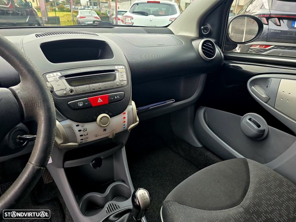 Peugeot 107 1.0 Active - 10