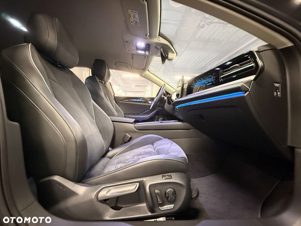 Volkswagen Passat 2.0 TSI Business Plus DSG - 25