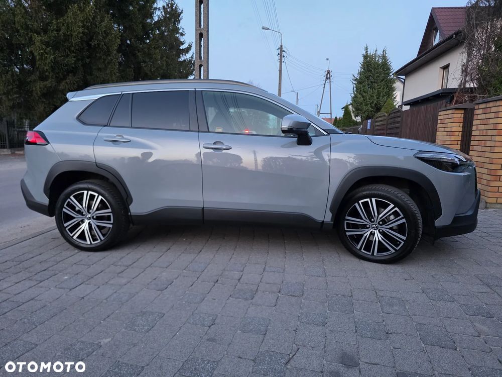 Toyota Corolla Cross 2.0 Hybrid Style - 25