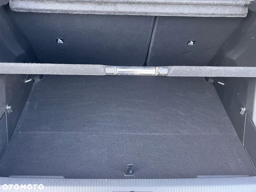 Peugeot 2008 54kWh GT Exclusive - 20