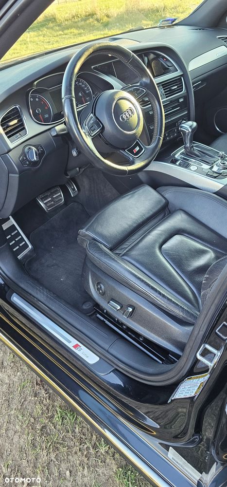Audi A4 Limousine 2.0 TFSI quattro S tronic S line Sportpaket - 6