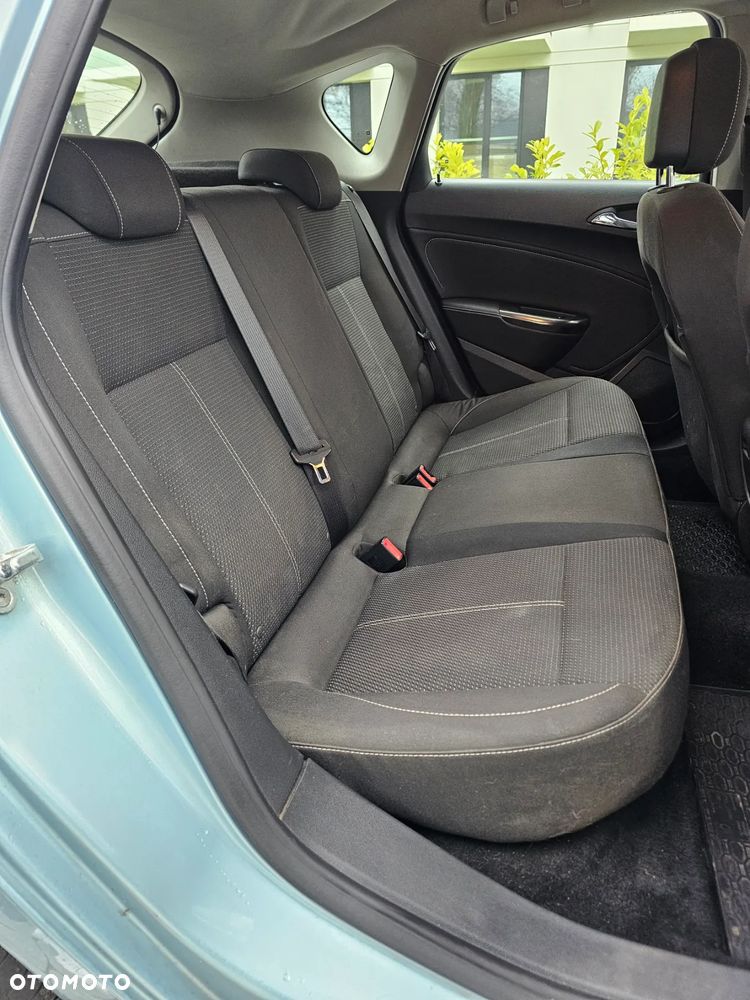 Opel Astra 1.6 T Cosmo - 20