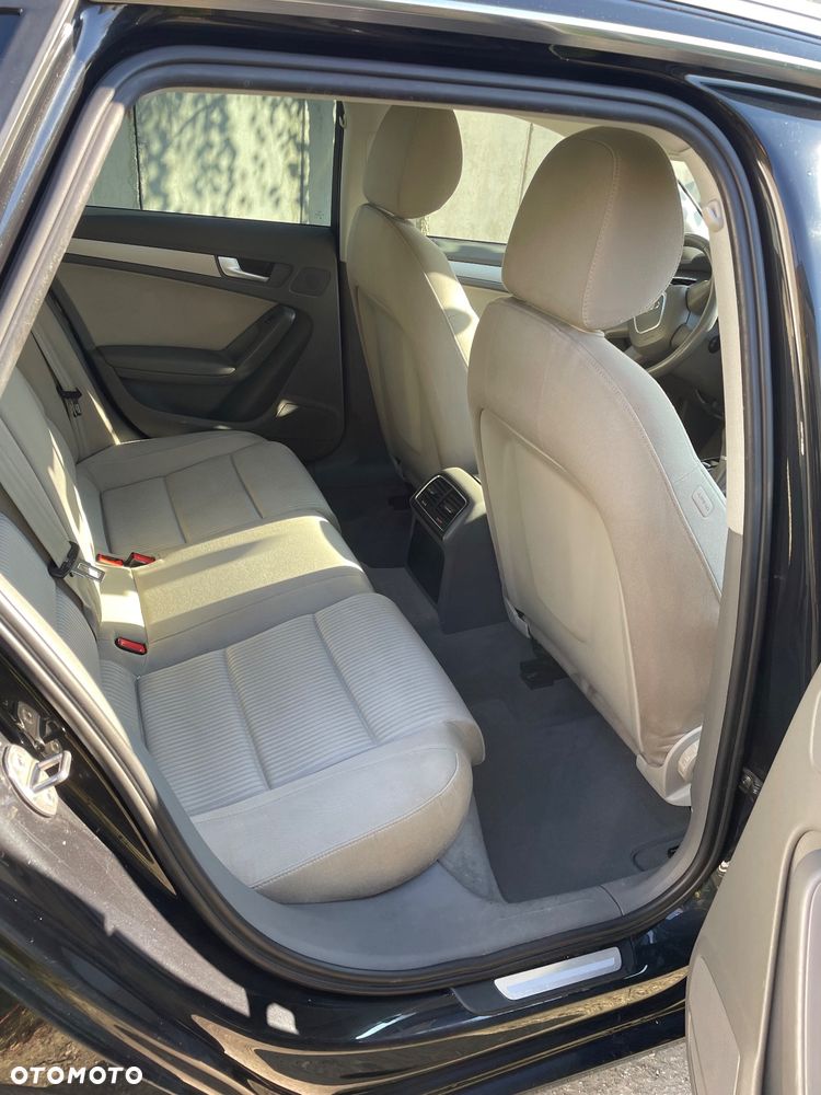 Audi A4 Avant 2.0 TDI - 12