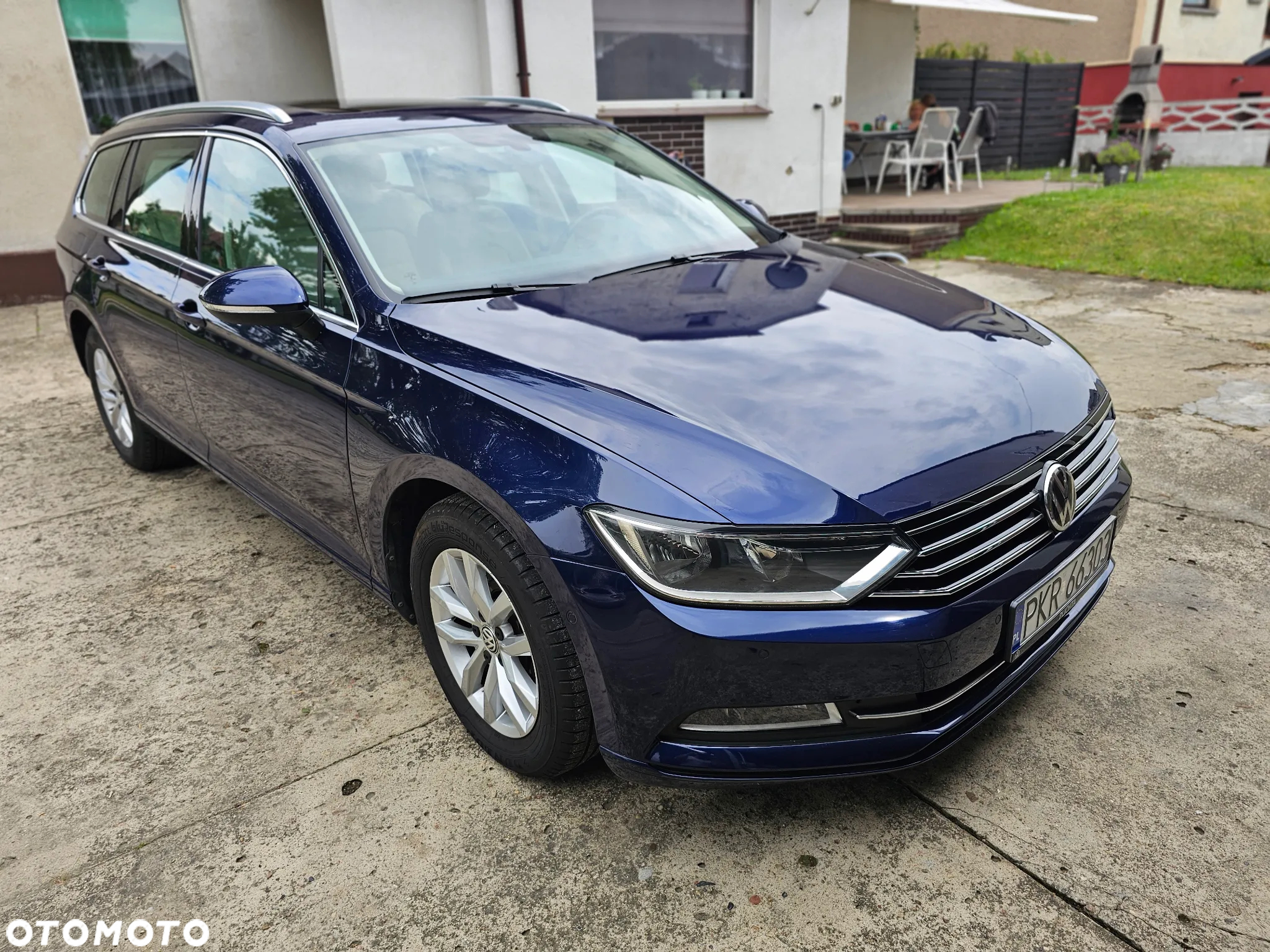 Volkswagen Passat Variant 1.6 TDI (BlueMotion Technology) DSG Comfortline - 11