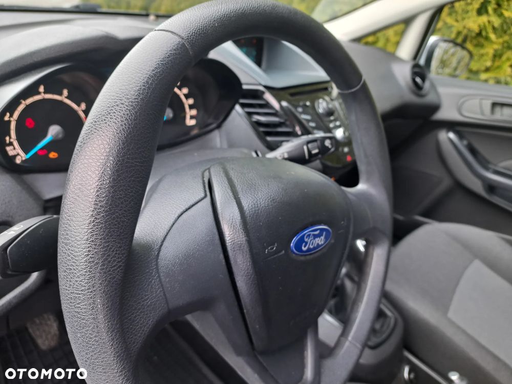 Ford Fiesta 1.25 Champions Edition - 12