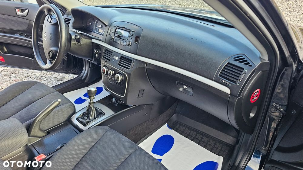 Hyundai Sonata 2.0 GL Comfort - 15