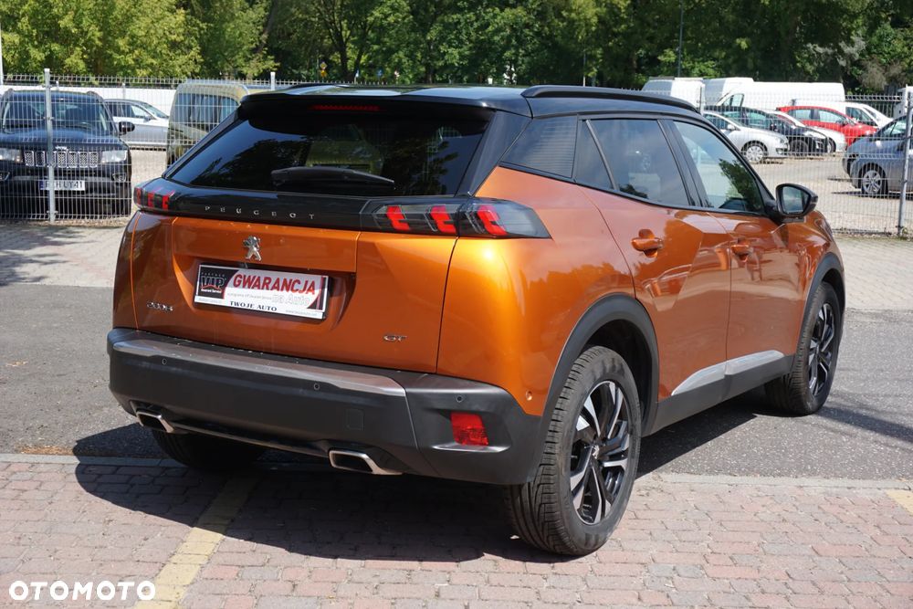 Peugeot 2008 PureTech 130 EAT8 GT - 3