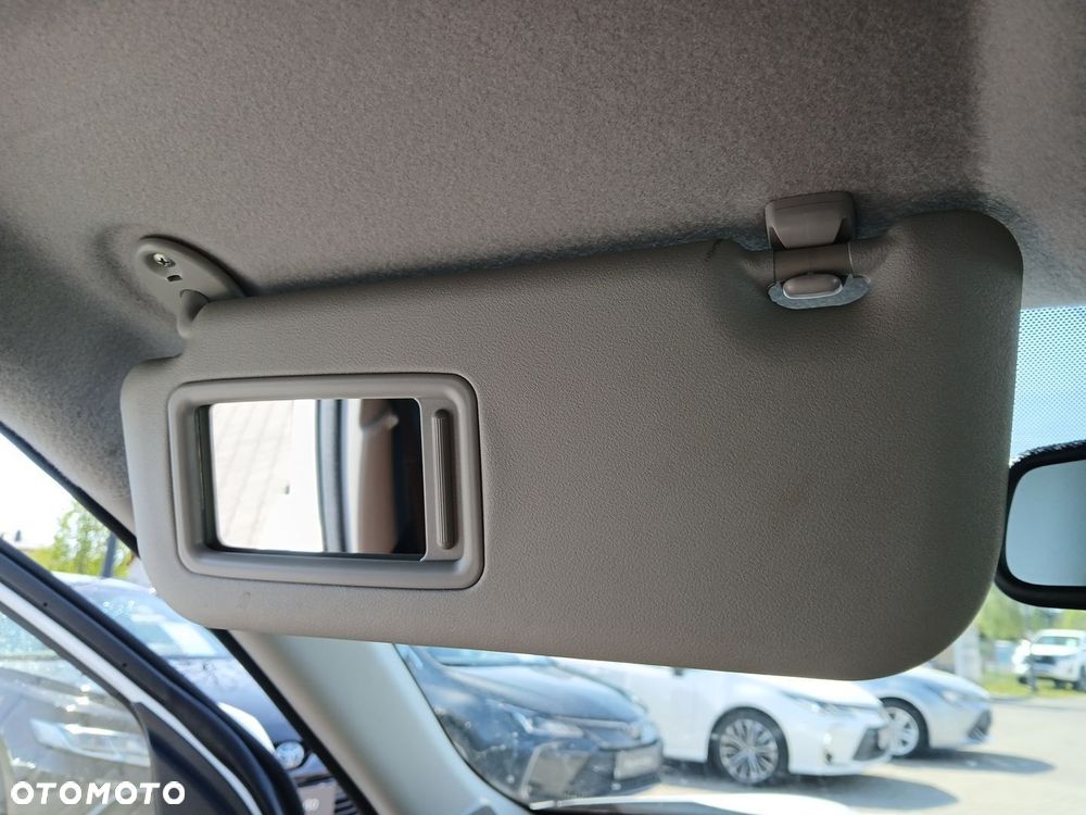 Toyota Yaris Cross Hybrid 1.5 Comfort 4x4 - 35
