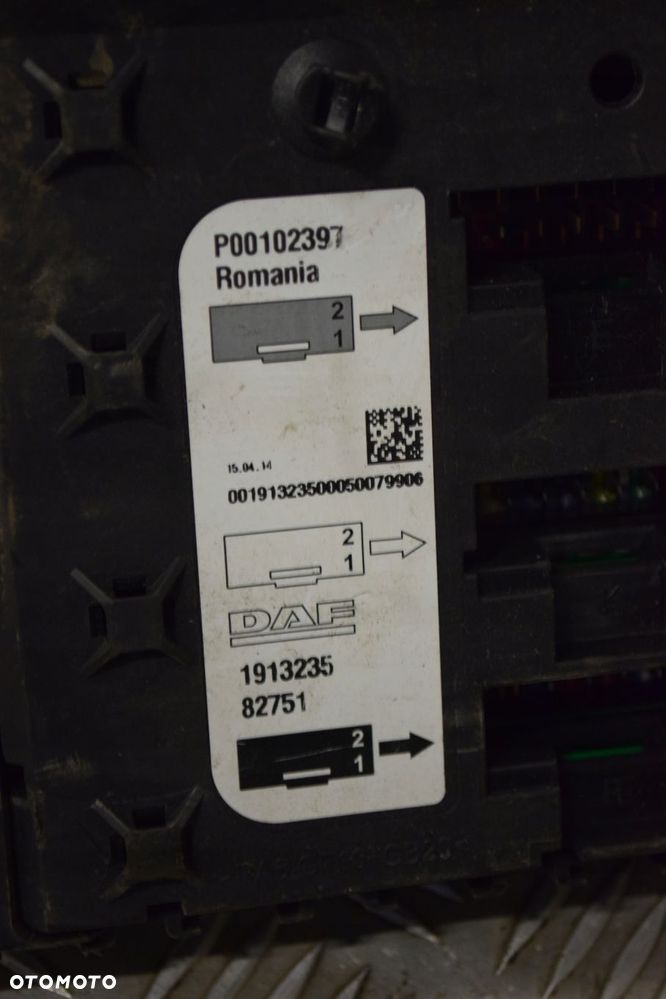TABLICA PŁYTA BEZPIECZNIKÓW DAF XF 106 - 3