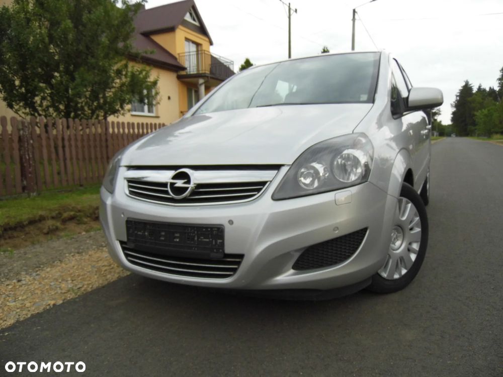 Opel Zafira 1.8 Design Edition - 1