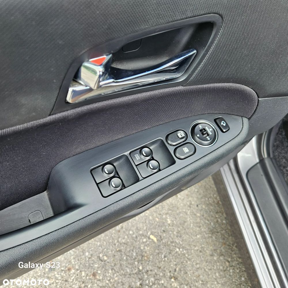 Hyundai i30 i30cw 1.4 blue Comfort - 18