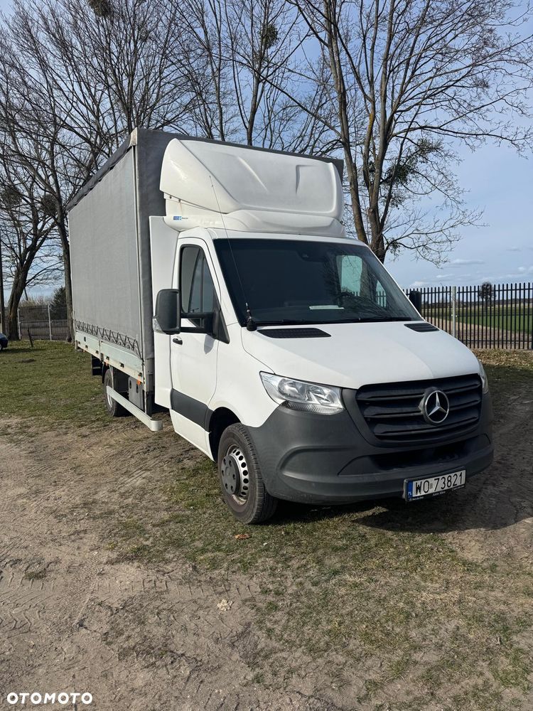 Mercedes-Benz Sprinter - 1