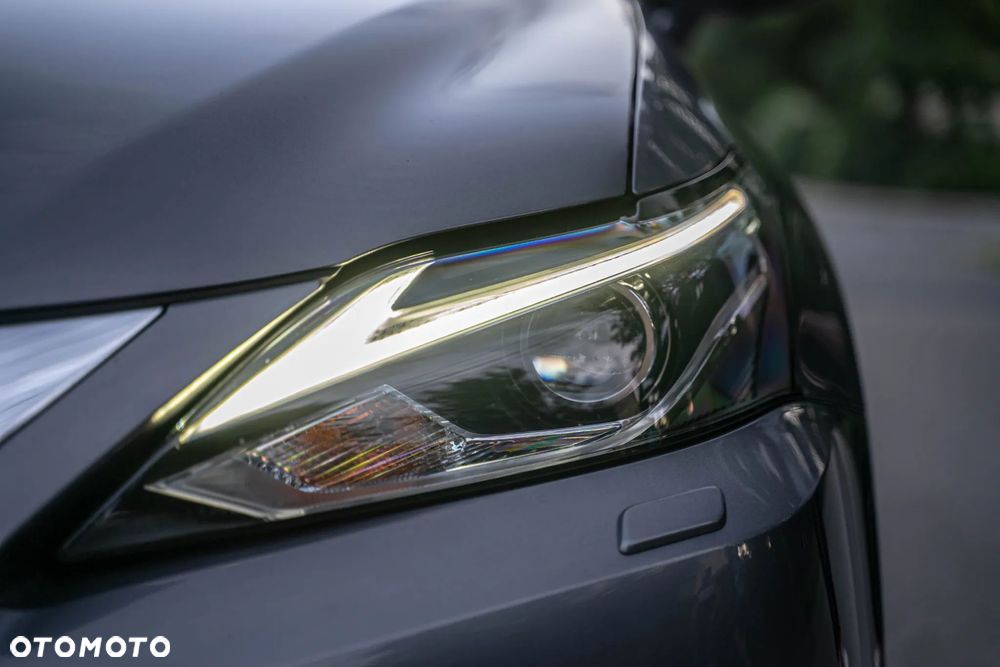 Lexus CT 200h Business Edition - 7