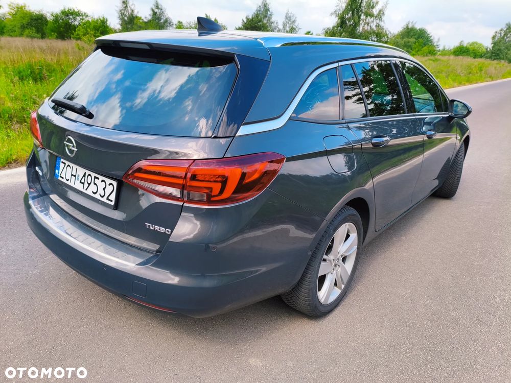 Opel Astra 1.4 T Elite - 9