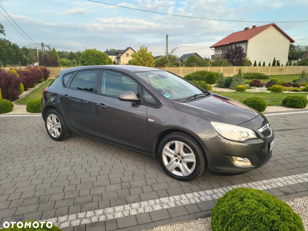 Opel Astra 1.4 Turbo - 4
