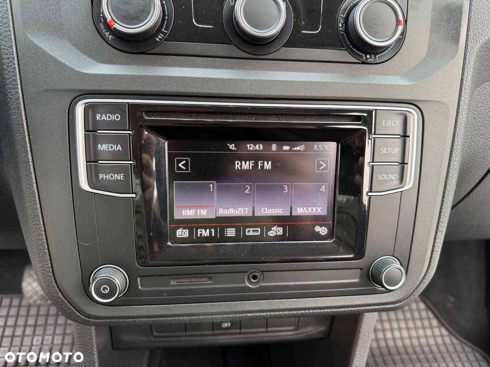 Volkswagen Caddy Maxi 1.4 TSI Comfortline DSG - 13