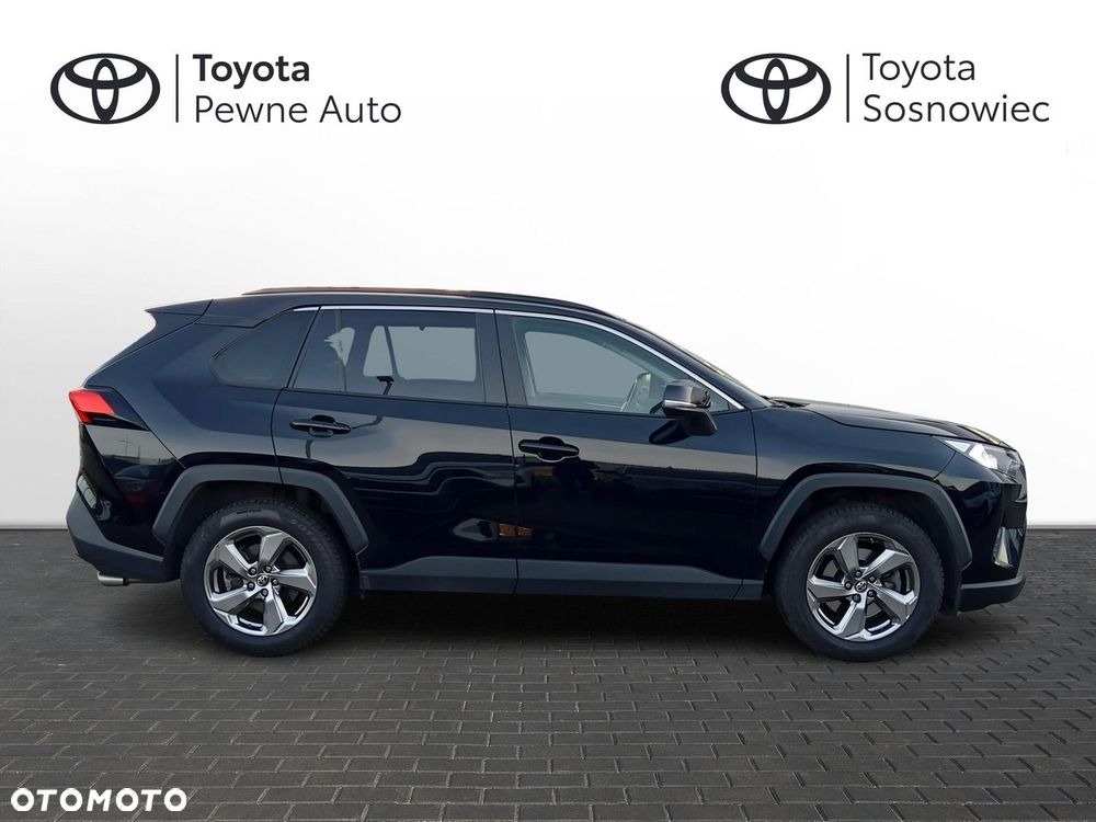 Toyota RAV4 - 9