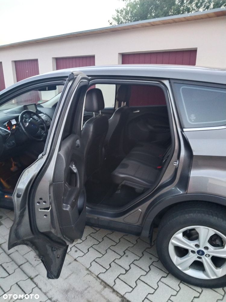 Ford Kuga 2.0 TDCi 4WD Titanium - 14