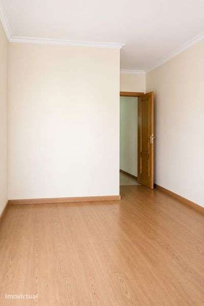 Arrendar apartamento t3 - Grande imagem: 2/12