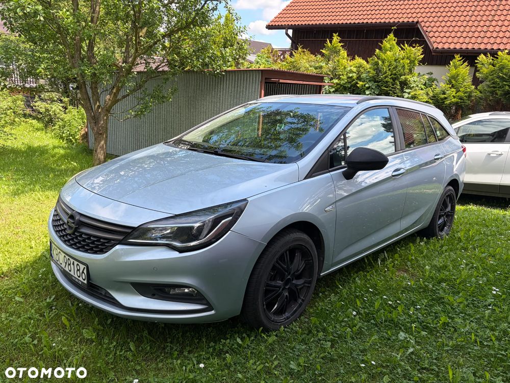 Opel Astra 1.6 CDTI Dynamic - 1
