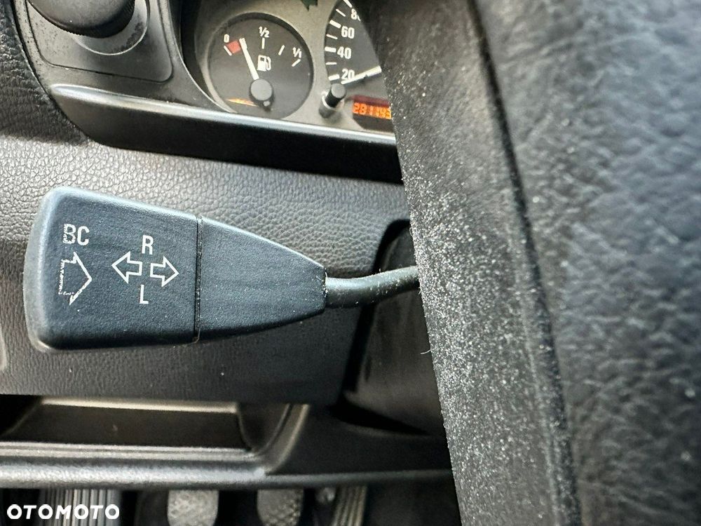 BMW Seria 3 316i - 14