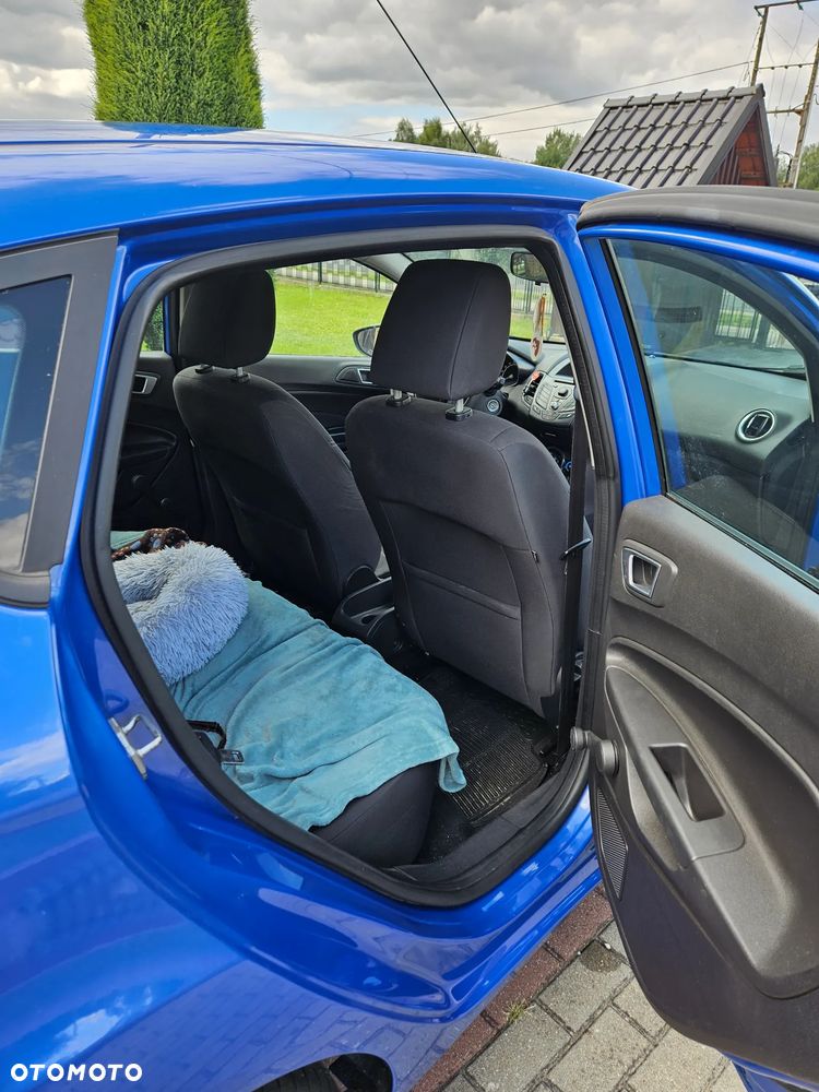 Ford Fiesta - 11