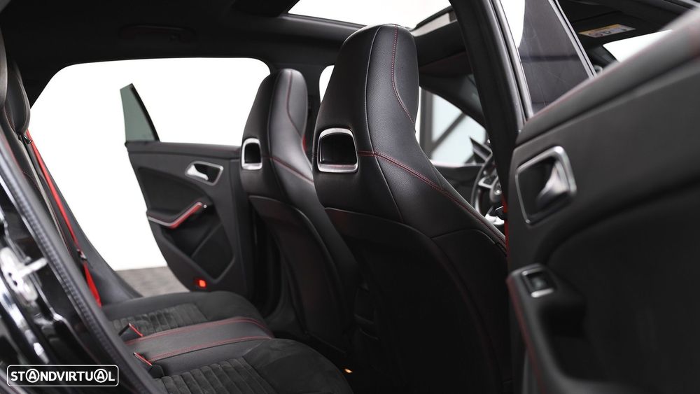 Mercedes-Benz CLA 45 AMG 4Matic Speedshift 7G-DCT Night Edition - 53