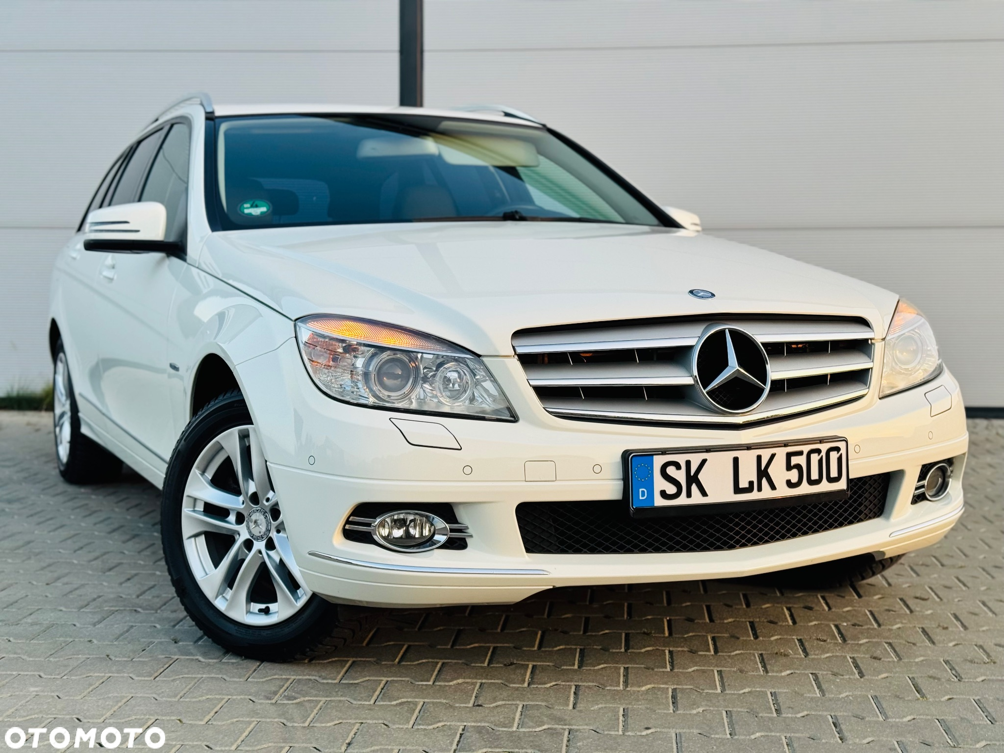Mercedes-Benz Klasa C 180 T Kompressor Automatik BlueEFFICIENCY Special Edition - 3