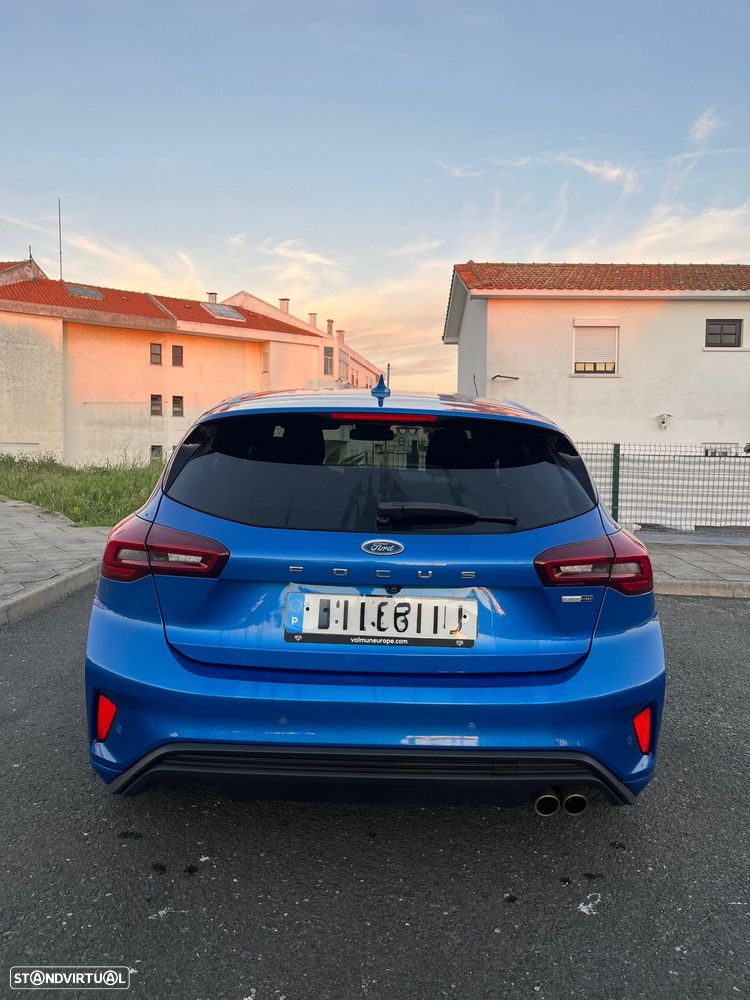Ford Focus 1.0 EcoBoost Hybrid ST-LINE X - 5