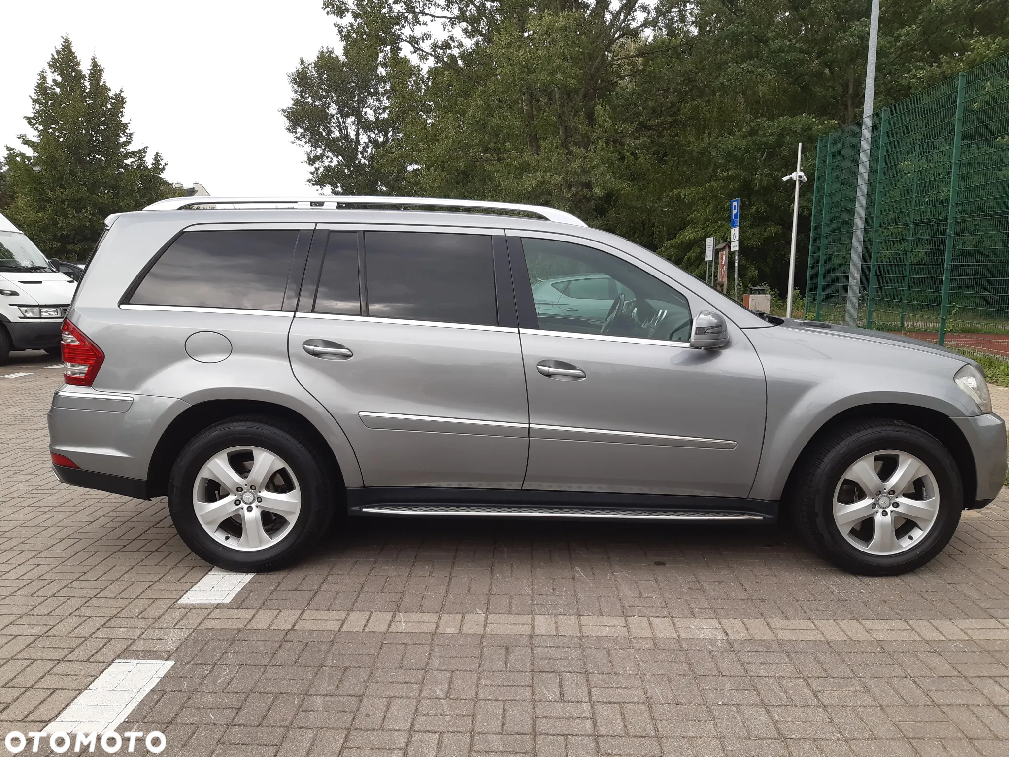 Mercedes-Benz GL 450 CDI - 6