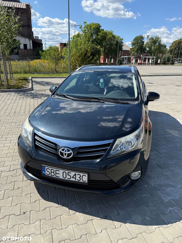 Toyota Avensis 2.0 D-4D Luna - 13