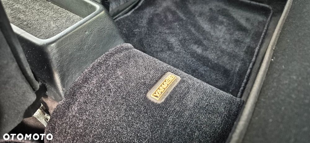 Mercedes-Benz W124 (1984-1993) - 31