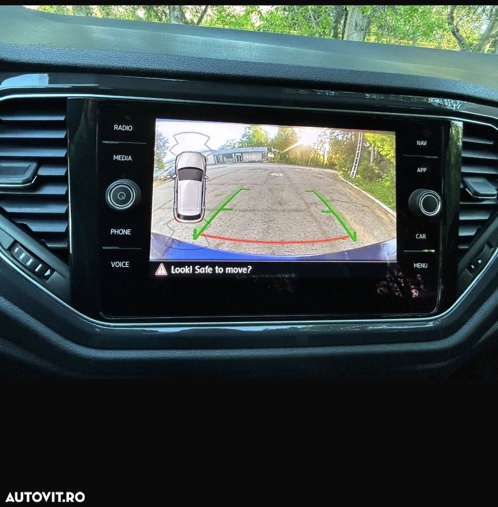 Volkswagen T-Roc - 6