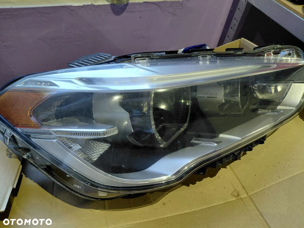 Lampa prawy przód bmw x1 f48 full led USA - 1