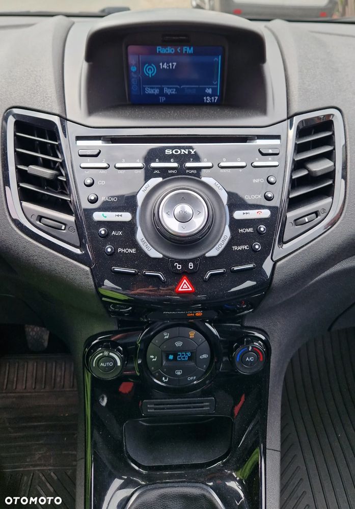 Ford Fiesta 1.6 TDCi DPF Titanium - 21