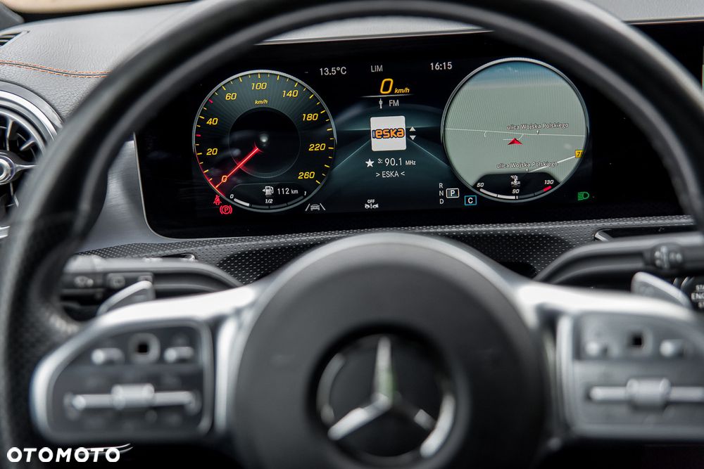 Mercedes-Benz CLA 220 Edition 1 7G-DCT - 32