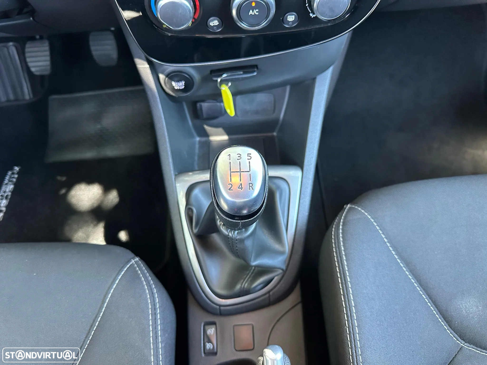 Renault Clio Sport Tourer 0.9 TCe Limited Edition - 29